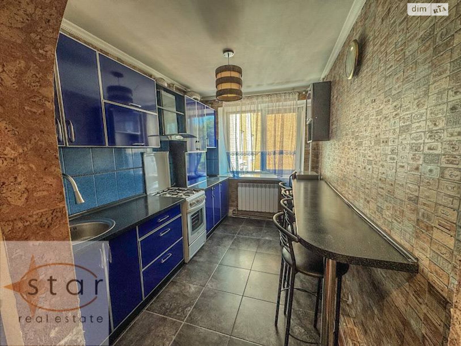 трехкомнатная квартира в Чернигове, район Холодные Яры, на ул. Князя Черного 11А в аренду на долгий срок помесячно фото 1