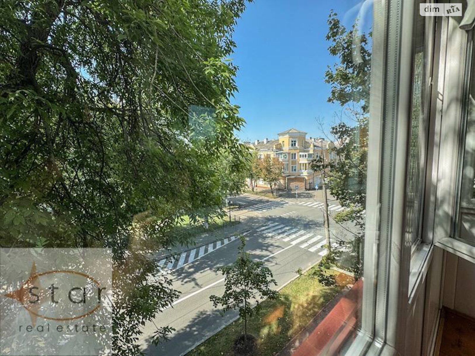 трехкомнатная квартира в Чернигове, район Холодные Яры, на ул. Князя Черного 11А в аренду на долгий срок помесячно фото 1