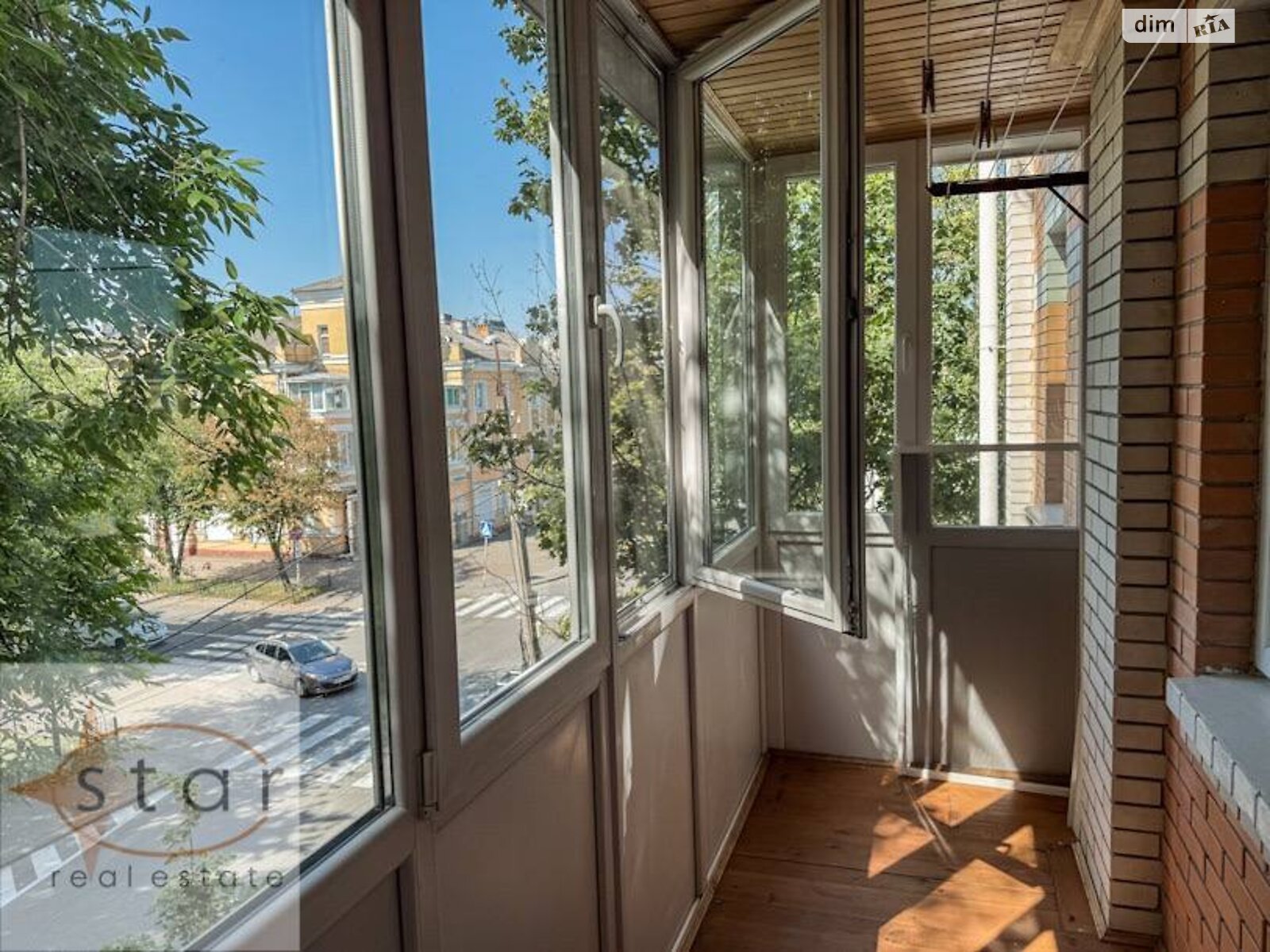 трехкомнатная квартира в Чернигове, район Холодные Яры, на ул. Князя Черного 11А в аренду на долгий срок помесячно фото 1