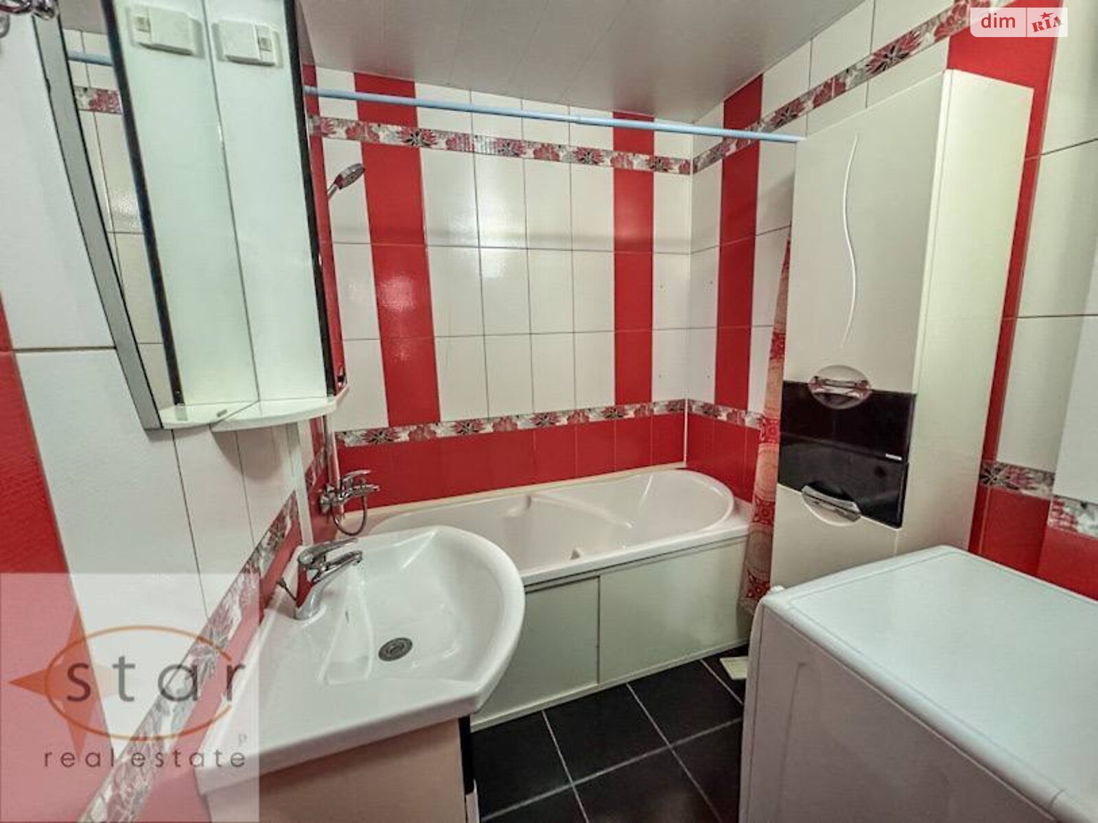 трехкомнатная квартира в Чернигове, район Холодные Яры, на ул. Князя Черного 11А в аренду на долгий срок помесячно фото 1