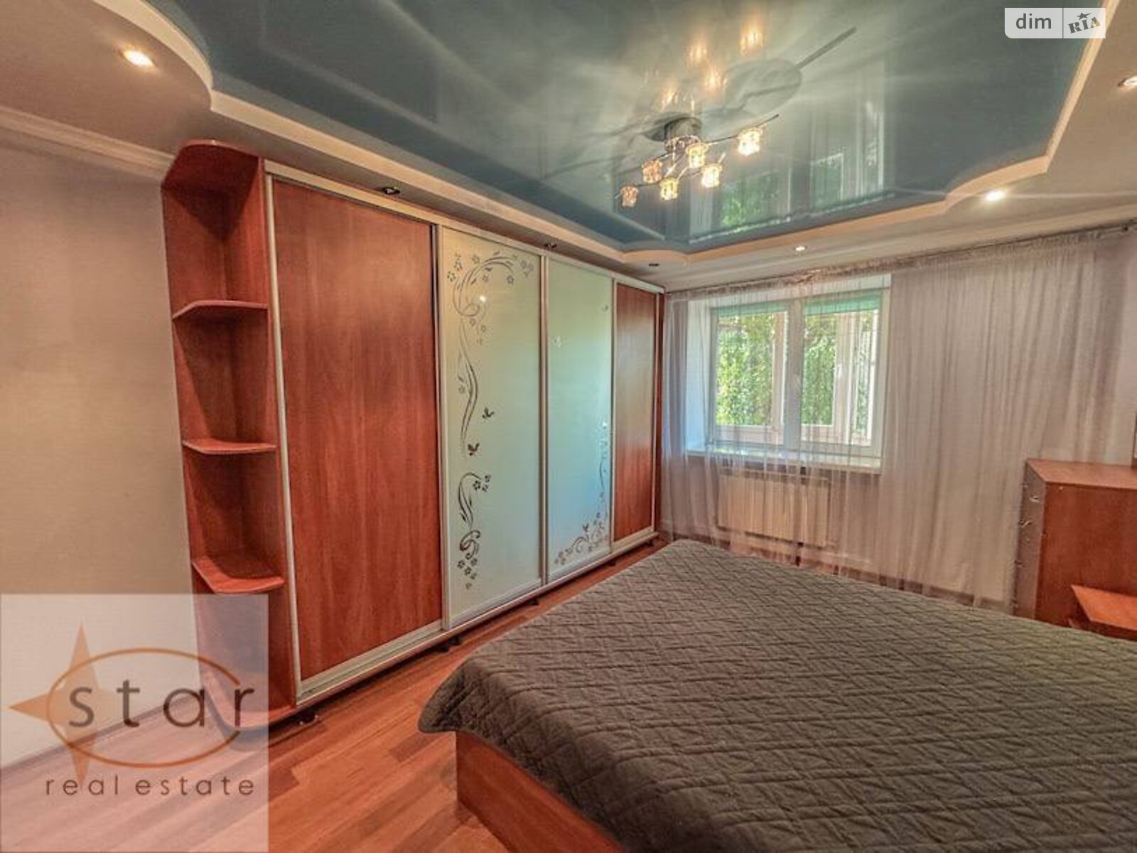 трехкомнатная квартира в Чернигове, район Холодные Яры, на ул. Князя Черного 11А в аренду на долгий срок помесячно фото 1