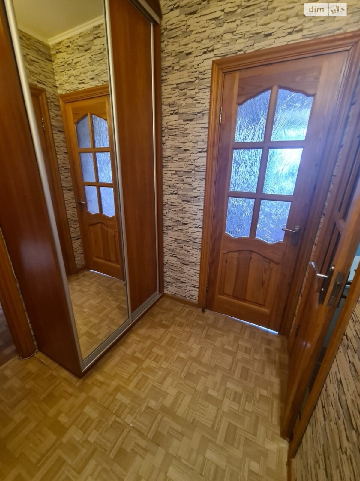 однокомнатная квартира в Чернигове, район Новозаводской, на ул. Радченко Вячеслава 12 в аренду на долгий срок помесячно фото 1 однокомнатная квартира в Чернигове, район Новозаводской, на ул. Радченко Вячеслава 12 в аренду на долгий срок помесячно фото 1