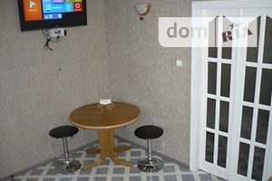 двухкомнатная квартира с мебелью в Чернигове, район Новозаводской, на Ремеснича 31 в аренду на долгий срок помесячно фото 2