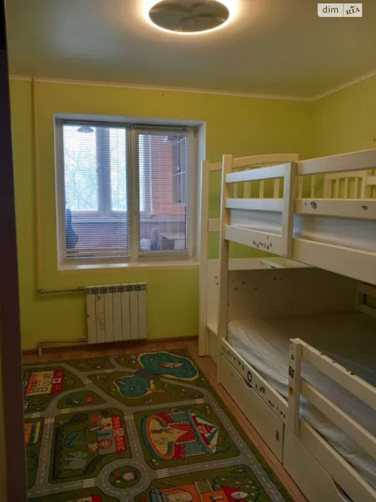 трехкомнатная квартира в Чернигове, на просп. Победы 121 в аренду на долгий срок помесячно фото 1 трехкомнатная квартира в Чернигове, на просп. Победы 121 в аренду на долгий срок помесячно фото 1