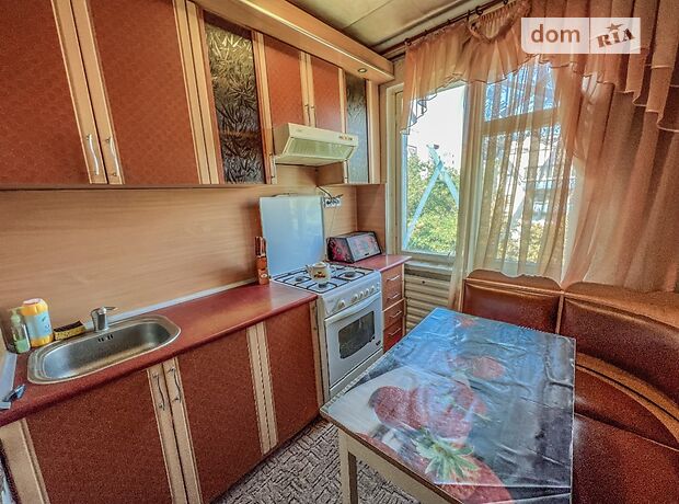 трехкомнатная квартира с мебелью в Чернигове, район Рокоссовского, на Рокосовського 42 в аренду на долгий срок помесячно фото 1 трехкомнатная квартира с мебелью в Чернигове, район Рокоссовского, на Рокосовського 42 в аренду на долгий срок помесячно фото 1