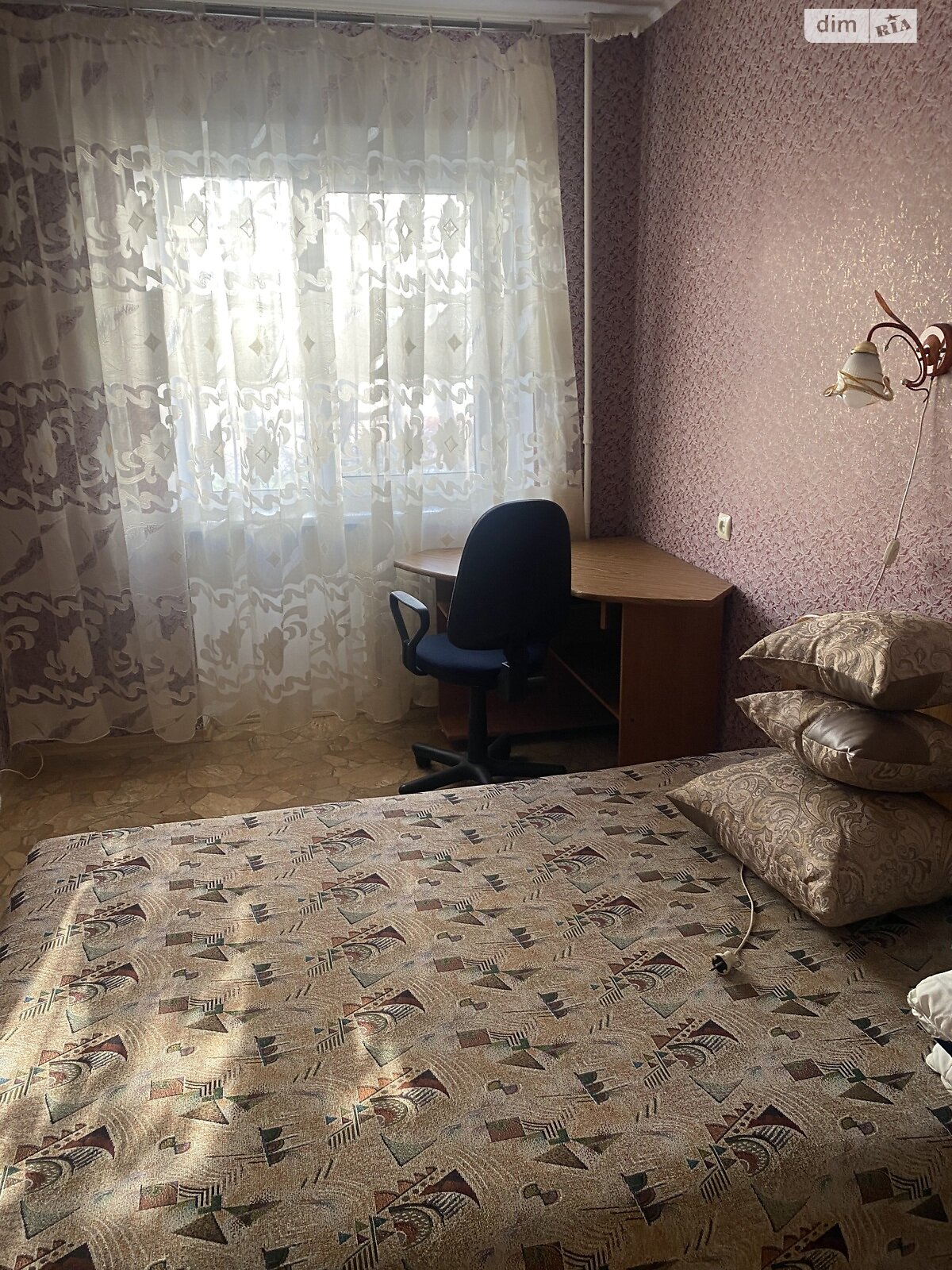 трикімнатна квартира в Чорноморську, район Іллічівськ, на вул. Захисників України 4А в довготривалу оренду помісячно фото 1 трикімнатна квартира в Чорноморську, район Іллічівськ, на вул. Захисників України 4А в довготривалу оренду помісячно фото 1