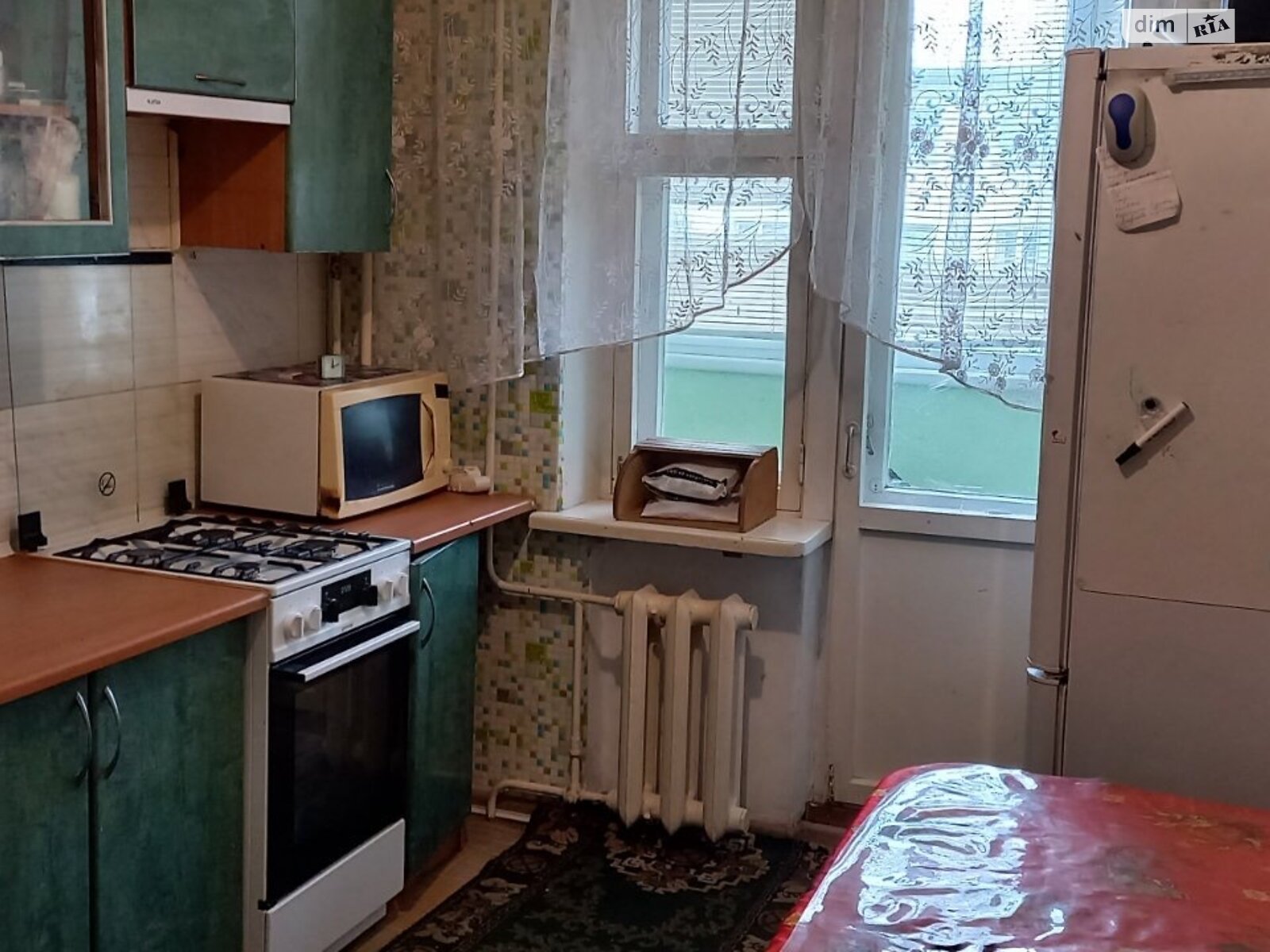 трехкомнатная квартира в Черноморске, район Ильичевск, на просп. Мира 15Б в аренду на долгий срок помесячно фото 1