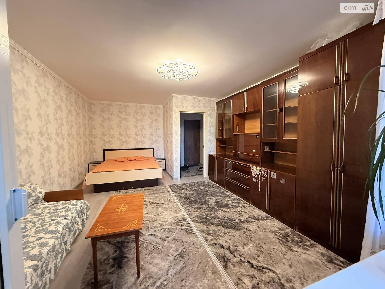 однокомнатная квартира в Черноморске, район Ильичевск, на просп. Мира 28, кв. 179 в аренду на долгий срок помесячно фото 1 однокомнатная квартира в Черноморске, район Ильичевск, на просп. Мира 28, кв. 179 в аренду на долгий срок помесячно фото 1