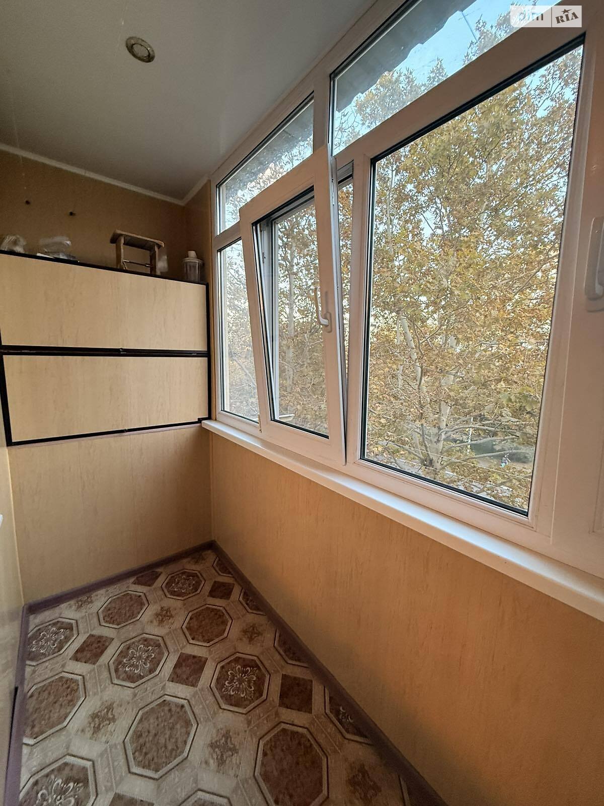 однокомнатная квартира в Черноморске, район Ильичевск, на просп. Мира 28, кв. 179 в аренду на долгий срок помесячно фото 1 однокомнатная квартира в Черноморске, район Ильичевск, на просп. Мира 28, кв. 179 в аренду на долгий срок помесячно фото 1