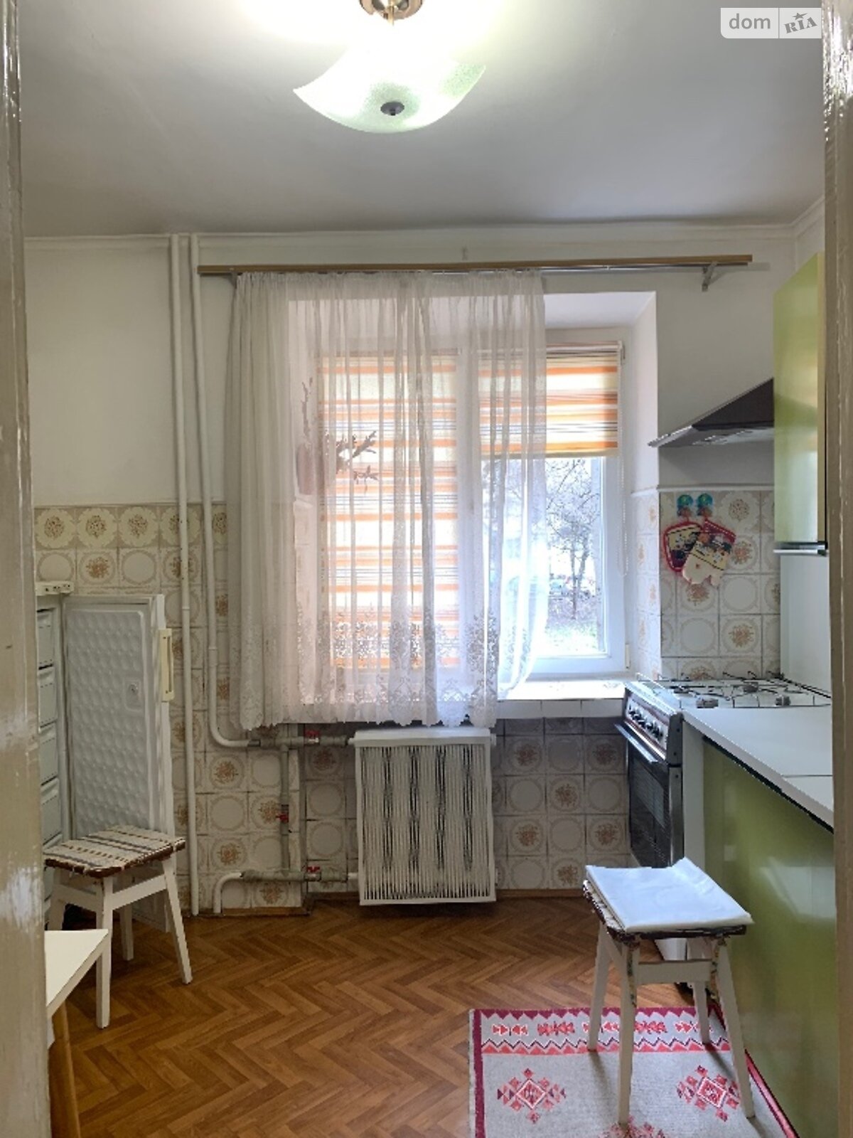 двокімнатна квартира з меблями в Чернівцях, на бул. Героїв Крут 5 в довготривалу оренду помісячно фото 1 двокімнатна квартира з меблями в Чернівцях, на бул. Героїв Крут 5 в довготривалу оренду помісячно фото 1