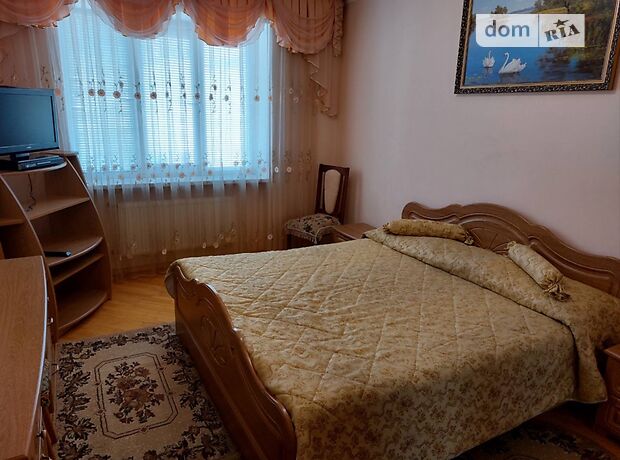 двухкомнатная квартира с мебелью в Черновцах, район Бульвар Героев Сталинграда, на бул. Героев Крут в аренду на долгий срок помесячно фото 1 двухкомнатная квартира с мебелью в Черновцах, район Бульвар Героев Сталинграда, на бул. Героев Крут в аренду на долгий срок помесячно фото 1