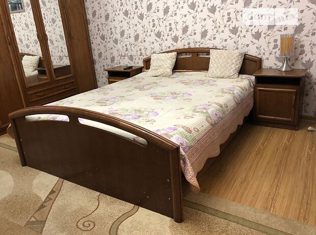 двухкомнатная квартира с мебелью в Черновцах, район Фастовская, на ул. Русская в аренду на долгий срок помесячно фото 1 двухкомнатная квартира с мебелью в Черновцах, район Фастовская, на ул. Русская в аренду на долгий срок помесячно фото 1