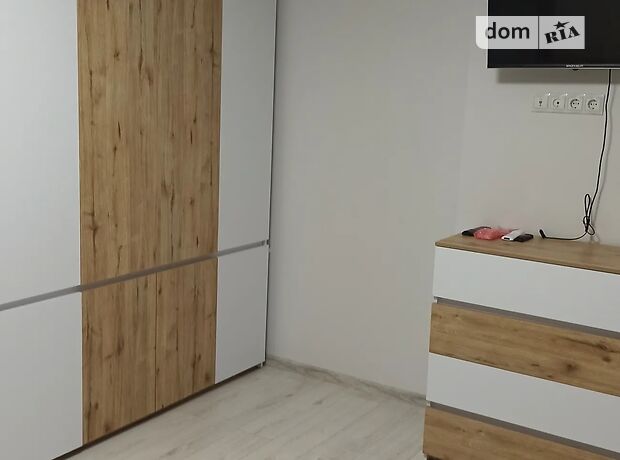 однокомнатная квартира с ремонтом в Черновцах, район Героев Майдана, на ул. Ровенская 12Б в аренду на долгий срок помесячно фото 1 однокомнатная квартира с ремонтом в Черновцах, район Героев Майдана, на ул. Ровенская 12Б в аренду на долгий срок помесячно фото 1