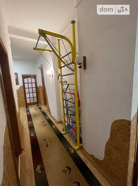 трикімнатна квартира з меблями в Чернівцях, район Головний, на вул. Головна в довготривалу оренду помісячно фото 1 трикімнатна квартира з меблями в Чернівцях, район Головний, на вул. Головна в довготривалу оренду помісячно фото 1