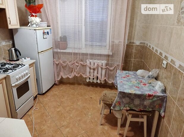 двухкомнатная квартира в Черновцах, район Гравитон, на ул. Русская в аренду на долгий срок помесячно фото 1 двухкомнатная квартира в Черновцах, район Гравитон, на ул. Русская в аренду на долгий срок помесячно фото 1