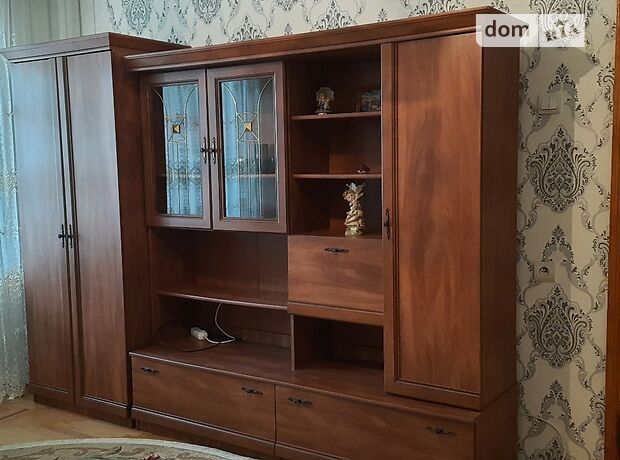 двухкомнатная квартира с мебелью в Черновцах, район Гравитон, на ул. Русская в аренду на долгий срок помесячно фото 1 двухкомнатная квартира с мебелью в Черновцах, район Гравитон, на ул. Русская в аренду на долгий срок помесячно фото 1