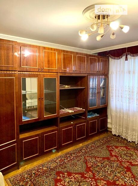 трикімнатна квартира з меблями в Чернівцях, район Гравітон, на вул. Руська в довготривалу оренду помісячно фото 1 трикімнатна квартира з меблями в Чернівцях, район Гравітон, на вул. Руська в довготривалу оренду помісячно фото 1