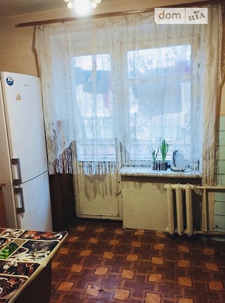 трикімнатна квартира в Чернівцях, район Калічанка, на вул. Білоруська 22 в довготривалу оренду помісячно фото 1 трикімнатна квартира в Чернівцях, район Калічанка, на вул. Білоруська 22 в довготривалу оренду помісячно фото 1