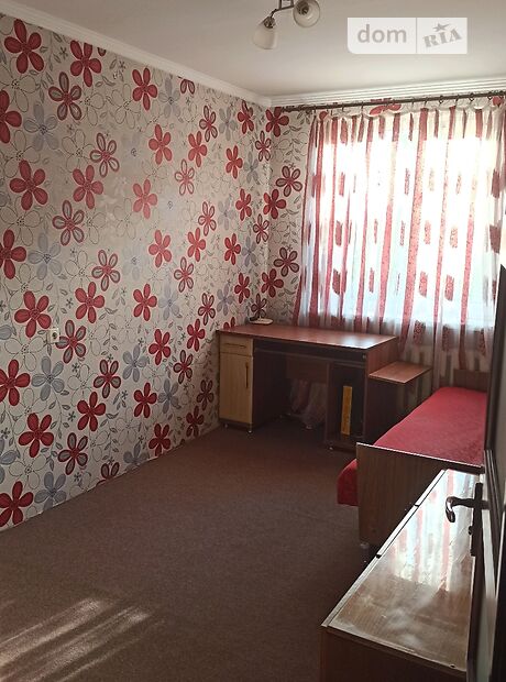 двухкомнатная квартира в Черновцах, район Комарова-Красноармейская, на ул. Героев Майдана в аренду на долгий срок помесячно фото 1 двухкомнатная квартира в Черновцах, район Комарова-Красноармейская, на ул. Героев Майдана в аренду на долгий срок помесячно фото 1
