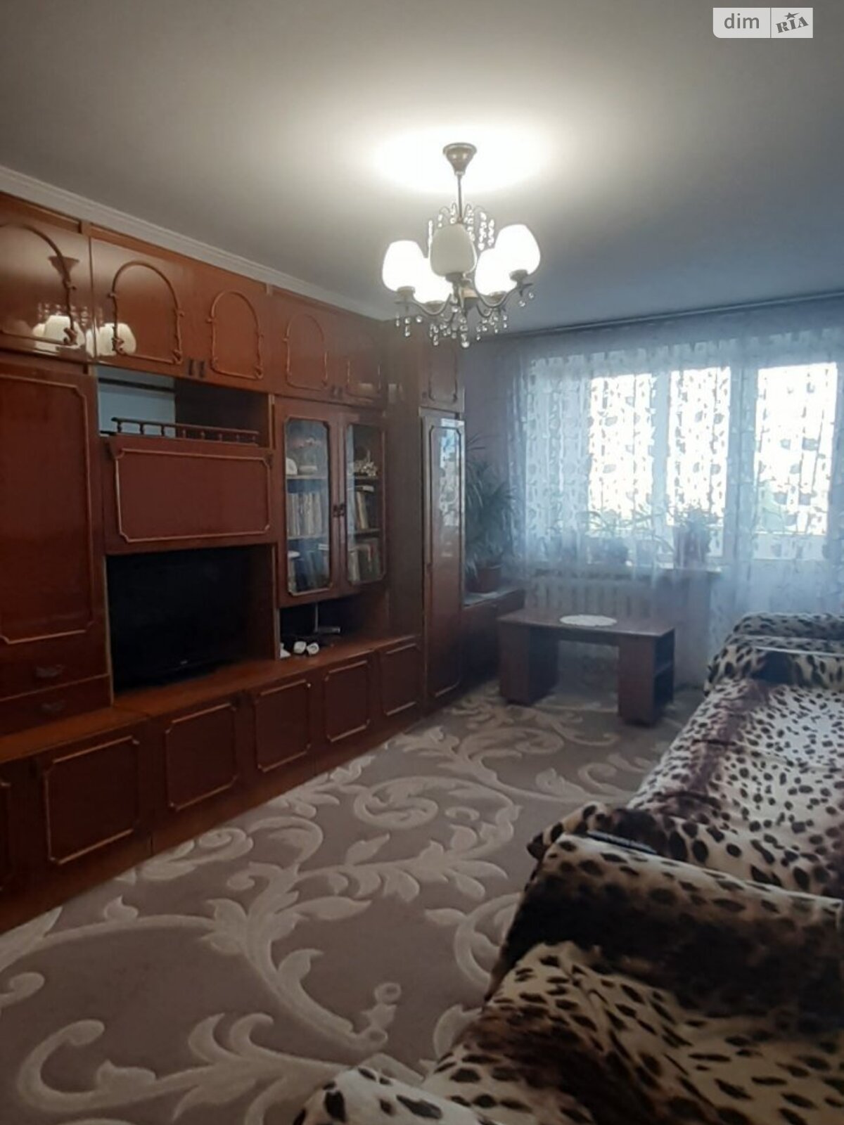 двухкомнатная квартира в Черновцах, район Комарова-Красноармейская, на ул. Сергея Скальда в аренду на долгий срок помесячно фото 1 двухкомнатная квартира в Черновцах, район Комарова-Красноармейская, на ул. Сергея Скальда в аренду на долгий срок помесячно фото 1