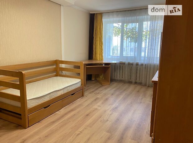 двухкомнатная квартира с мебелью в Черновцах, район Комарова-Красноармейская, на ул. Южно-Окружная 5б в аренду на долгий срок помесячно фото 1 двухкомнатная квартира с мебелью в Черновцах, район Комарова-Красноармейская, на ул. Южно-Окружная 5б в аренду на долгий срок помесячно фото 1