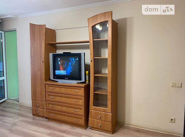 двухкомнатная квартира с мебелью в Черновцах, район Комарова-Красноармейская, на ул. Южно-Окружная 5б в аренду на долгий срок помесячно фото 1 двухкомнатная квартира с мебелью в Черновцах, район Комарова-Красноармейская, на ул. Южно-Окружная 5б в аренду на долгий срок помесячно фото 1