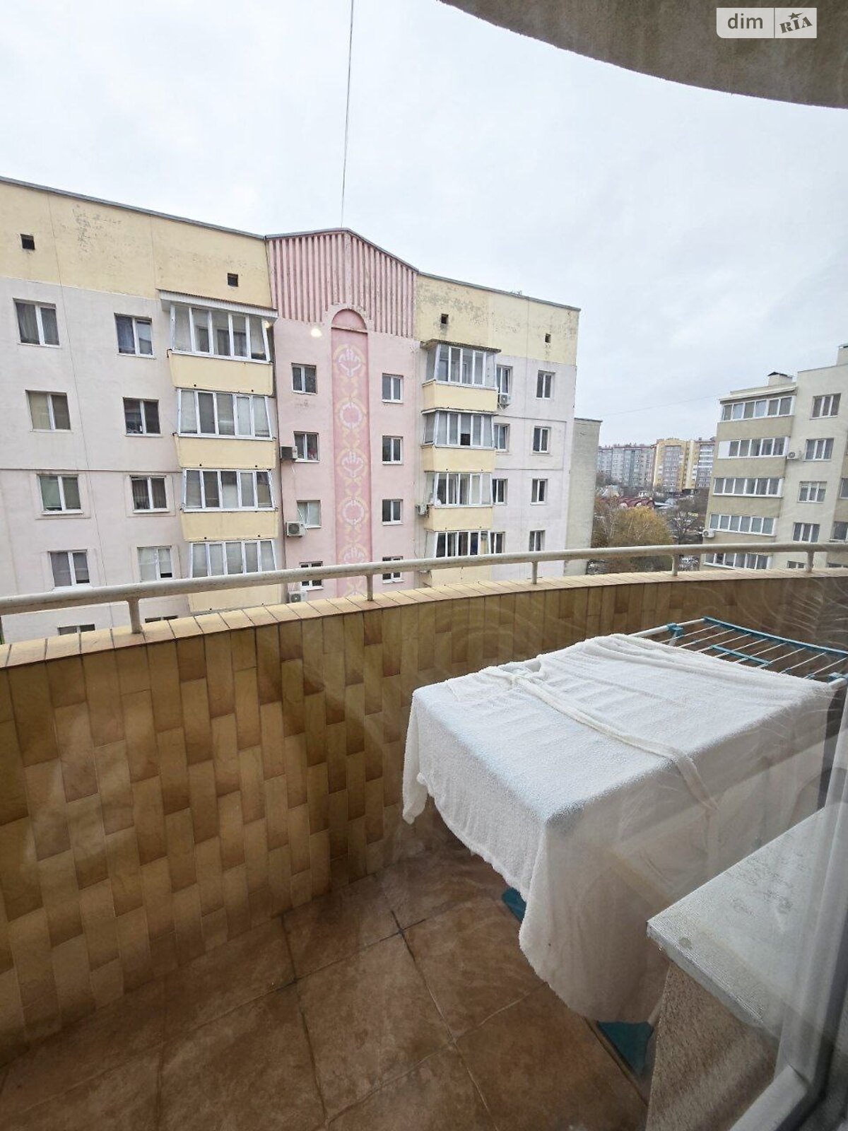 двокімнатна квартира в Чернівцях, на просп. Незалежності в довготривалу оренду помісячно фото 1 двокімнатна квартира в Чернівцях, на просп. Незалежності в довготривалу оренду помісячно фото 1