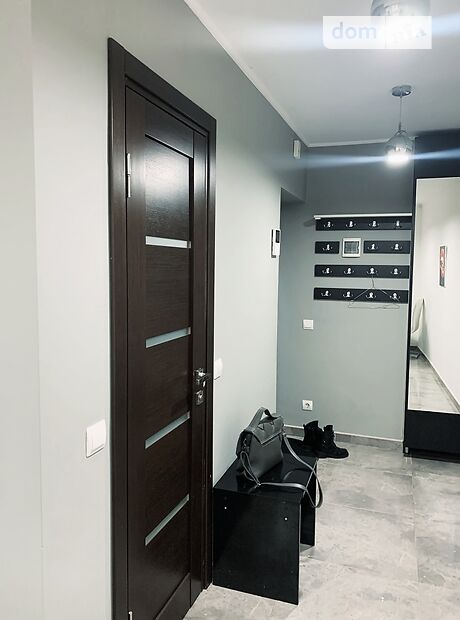 однокімнатна квартира в Чернівцях, район Паркова зона, на вул. Комарова Володимира в довготривалу оренду помісячно фото 1 однокімнатна квартира в Чернівцях, район Паркова зона, на вул. Комарова Володимира в довготривалу оренду помісячно фото 1