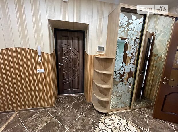 однокомнатная квартира с мебелью в Черновцах, район Парковая зона, на ул. Мира в аренду на долгий срок помесячно фото 1 однокомнатная квартира с мебелью в Черновцах, район Парковая зона, на ул. Мира в аренду на долгий срок помесячно фото 1