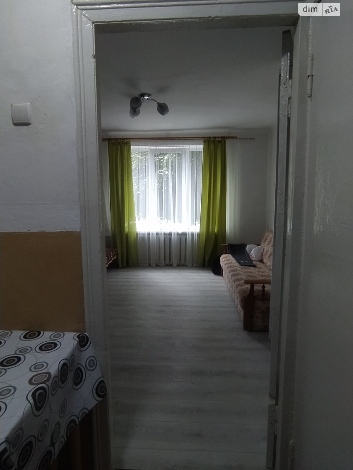 однокомнатная квартира в Черновцах, район Первомайский, на ул. Чехова Антона в аренду на долгий срок помесячно фото 1 однокомнатная квартира в Черновцах, район Первомайский, на ул. Чехова Антона в аренду на долгий срок помесячно фото 1