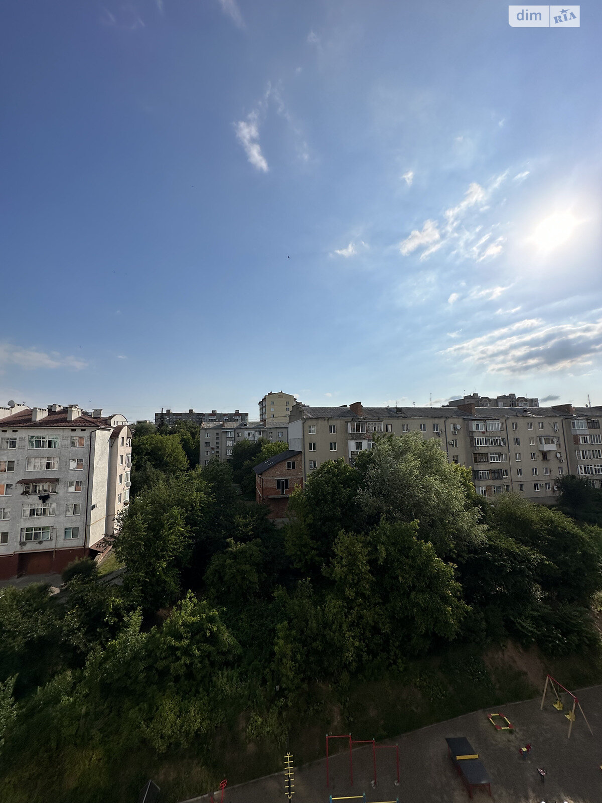 однокомнатная квартира в Черновцах, район Первомайский, на ул. Черновола Вячеслава 7 в аренду на долгий срок помесячно фото 1 однокомнатная квартира в Черновцах, район Первомайский, на ул. Черновола Вячеслава 7 в аренду на долгий срок помесячно фото 1