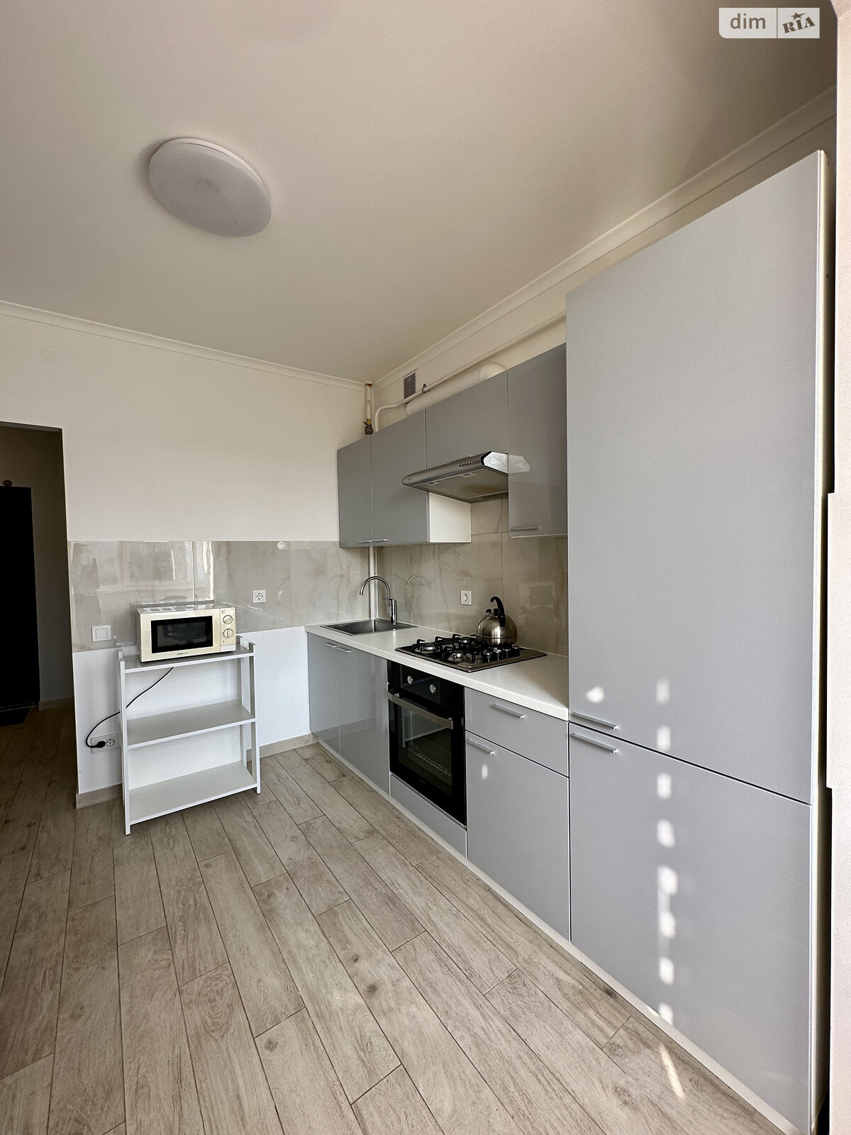 однокомнатная квартира в Черновцах, район Первомайский, на ул. Черновола Вячеслава 7 в аренду на долгий срок помесячно фото 1 однокомнатная квартира в Черновцах, район Первомайский, на ул. Черновола Вячеслава 7 в аренду на долгий срок помесячно фото 1