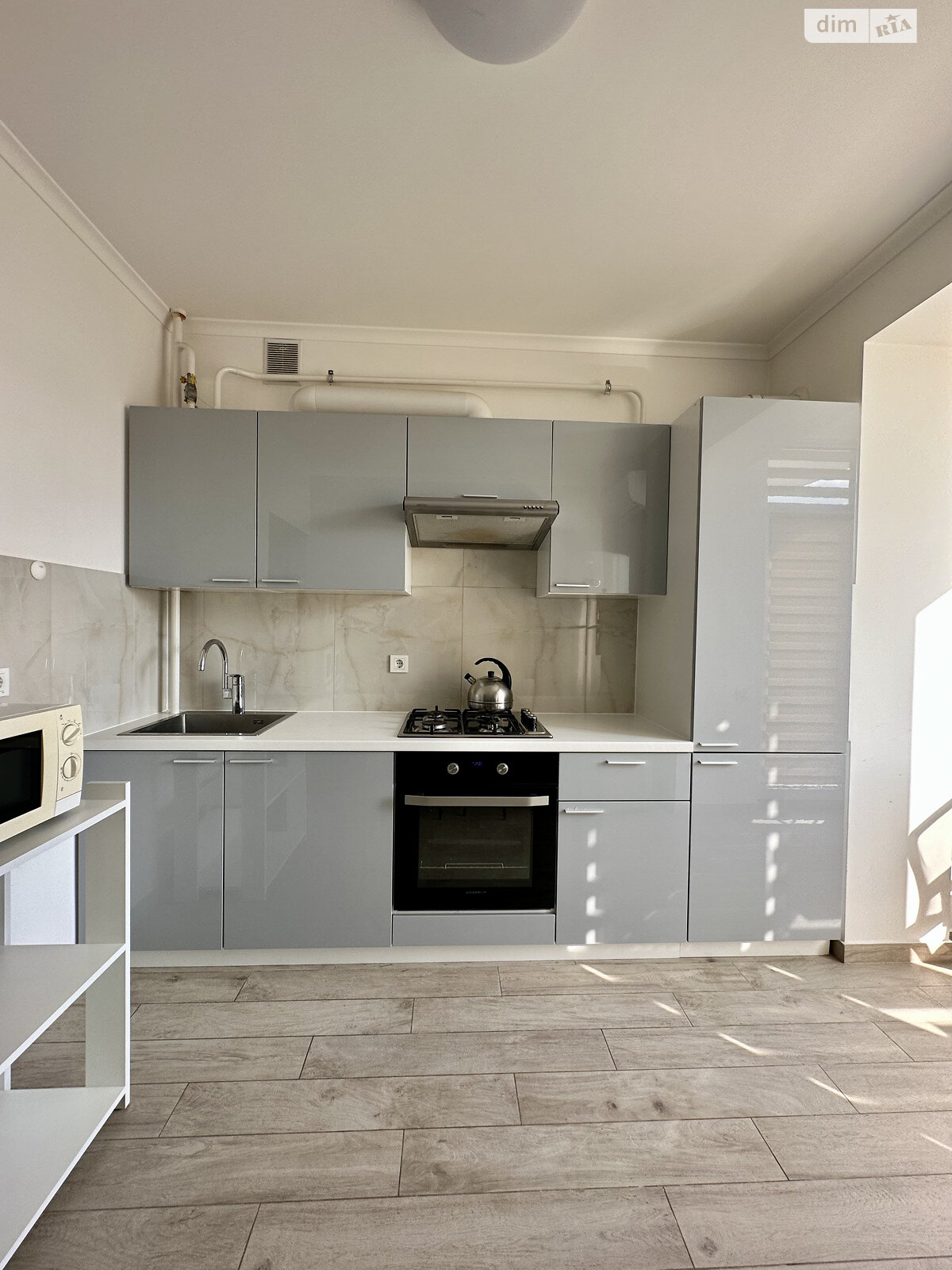 однокомнатная квартира в Черновцах, район Первомайский, на ул. Черновола Вячеслава 7 в аренду на долгий срок помесячно фото 1 однокомнатная квартира в Черновцах, район Первомайский, на ул. Черновола Вячеслава 7 в аренду на долгий срок помесячно фото 1