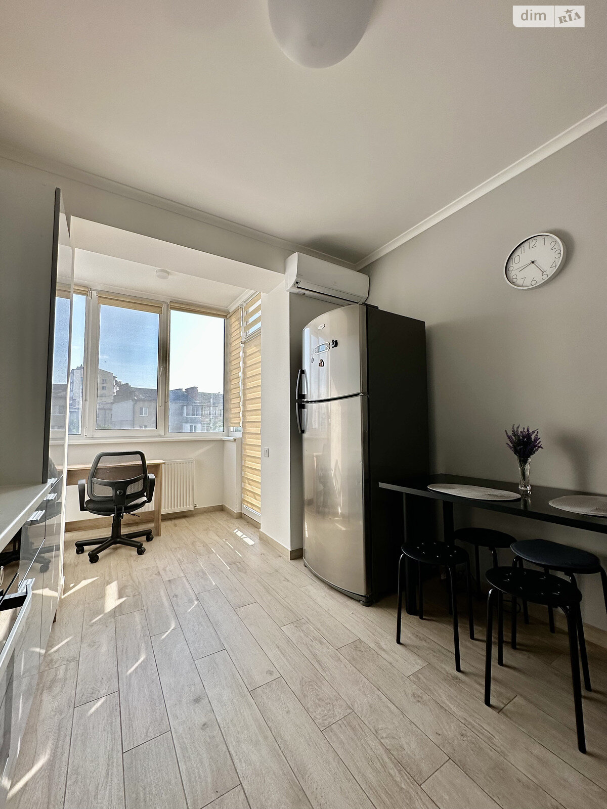 однокомнатная квартира в Черновцах, район Первомайский, на ул. Черновола Вячеслава 7 в аренду на долгий срок помесячно фото 1 однокомнатная квартира в Черновцах, район Первомайский, на ул. Черновола Вячеслава 7 в аренду на долгий срок помесячно фото 1