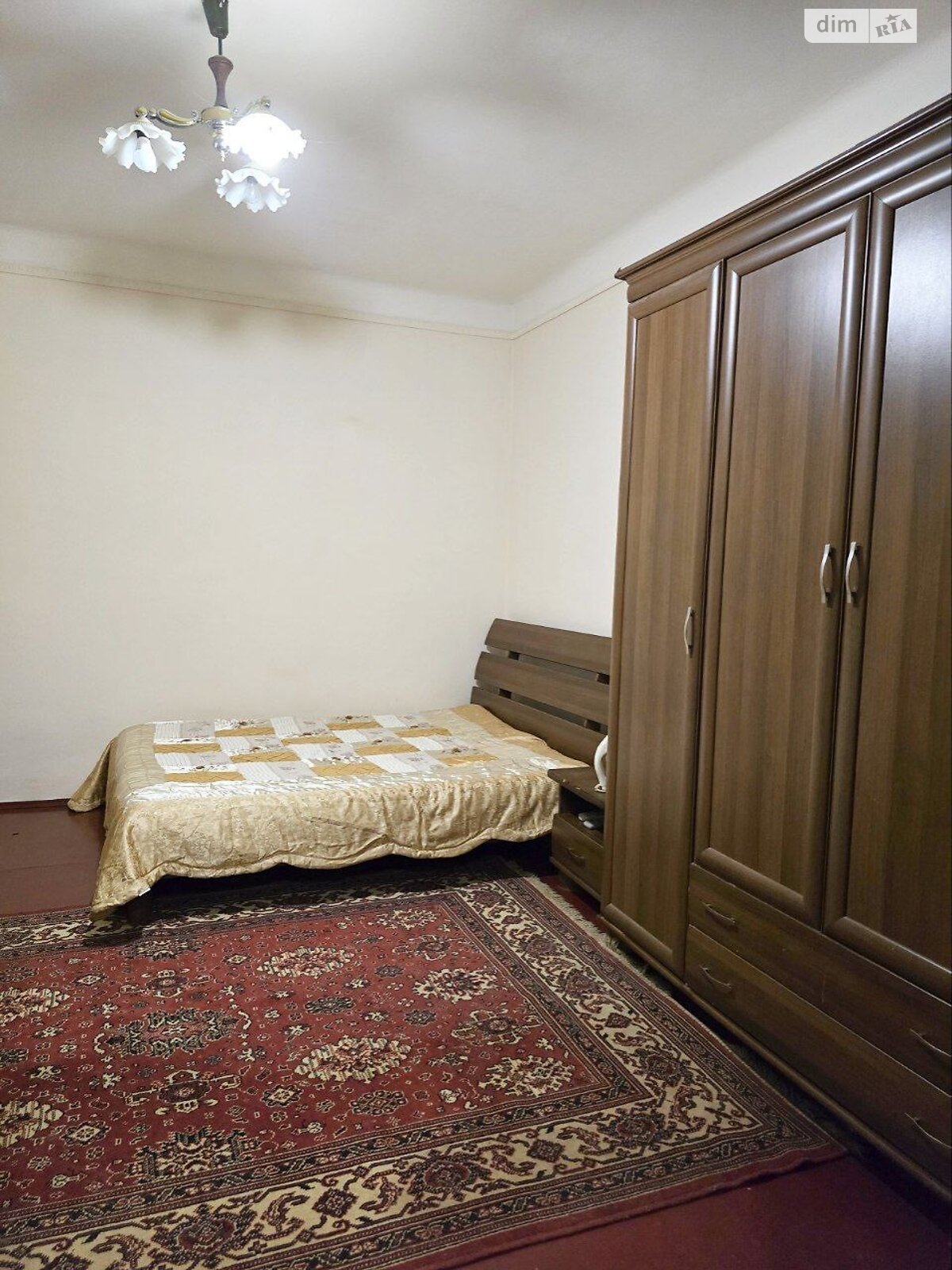 однокомнатная квартира в Черновцах, район Первомайский, на ул. Главная в аренду на долгий срок помесячно фото 1 однокомнатная квартира в Черновцах, район Первомайский, на ул. Главная в аренду на долгий срок помесячно фото 1