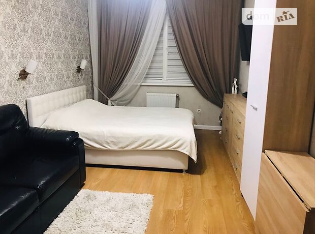 однокімнатна квартира в Чернівцях, район Першотравневий, на вул. Руська в довготривалу оренду помісячно фото 1 однокімнатна квартира в Чернівцях, район Першотравневий, на вул. Руська в довготривалу оренду помісячно фото 1