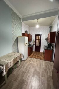двокімнатна квартира в Чернівцях, район Центр, на вул. Вокзальна в довготривалу оренду помісячно фото 2