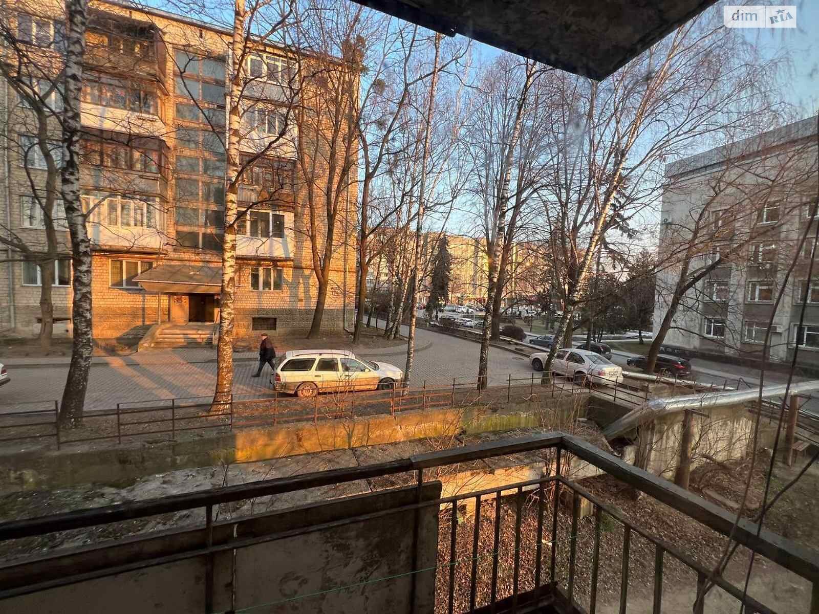 однокімнатна квартира в Чернівцях, район Проспект, на вул. Алма-Атинська в довготривалу оренду помісячно фото 1 однокімнатна квартира в Чернівцях, район Проспект, на вул. Алма-Атинська в довготривалу оренду помісячно фото 1