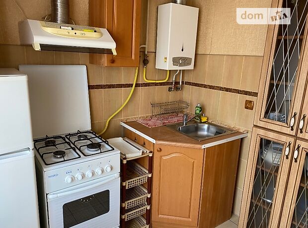 однокімнатна квартира з меблями в Чернівцях, район Проспект, на вул. Головна 1 в довготривалу оренду помісячно фото 1 однокімнатна квартира з меблями в Чернівцях, район Проспект, на вул. Головна 1 в довготривалу оренду помісячно фото 1