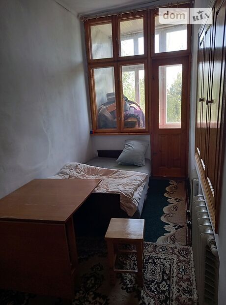трикімнатна квартира з меблями в Чернівцях, район Проспект, на вул. Небесної Сотні 10 в довготривалу оренду помісячно фото 1 трикімнатна квартира з меблями в Чернівцях, район Проспект, на вул. Небесної Сотні 10 в довготривалу оренду помісячно фото 1