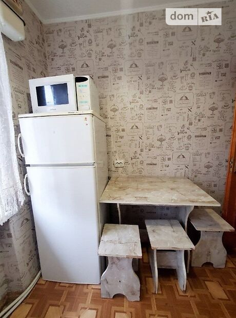 трехкомнатная квартира с мебелью в Черновцах, район Проспект, на ДУЖЕ ДЕШЕВА КОМУНАЛКА ДО 1000грн КОТЕЛ в аренду на долгий срок помесячно фото 1 трехкомнатная квартира с мебелью в Черновцах, район Проспект, на ДУЖЕ ДЕШЕВА КОМУНАЛКА ДО 1000грн КОТЕЛ в аренду на долгий срок помесячно фото 1