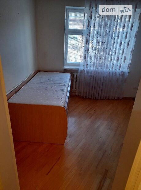 трехкомнатная квартира в Черновцах, район Садгора, на ул. Подковы Ивана в аренду на долгий срок помесячно фото 1 трехкомнатная квартира в Черновцах, район Садгора, на ул. Подковы Ивана в аренду на долгий срок помесячно фото 1