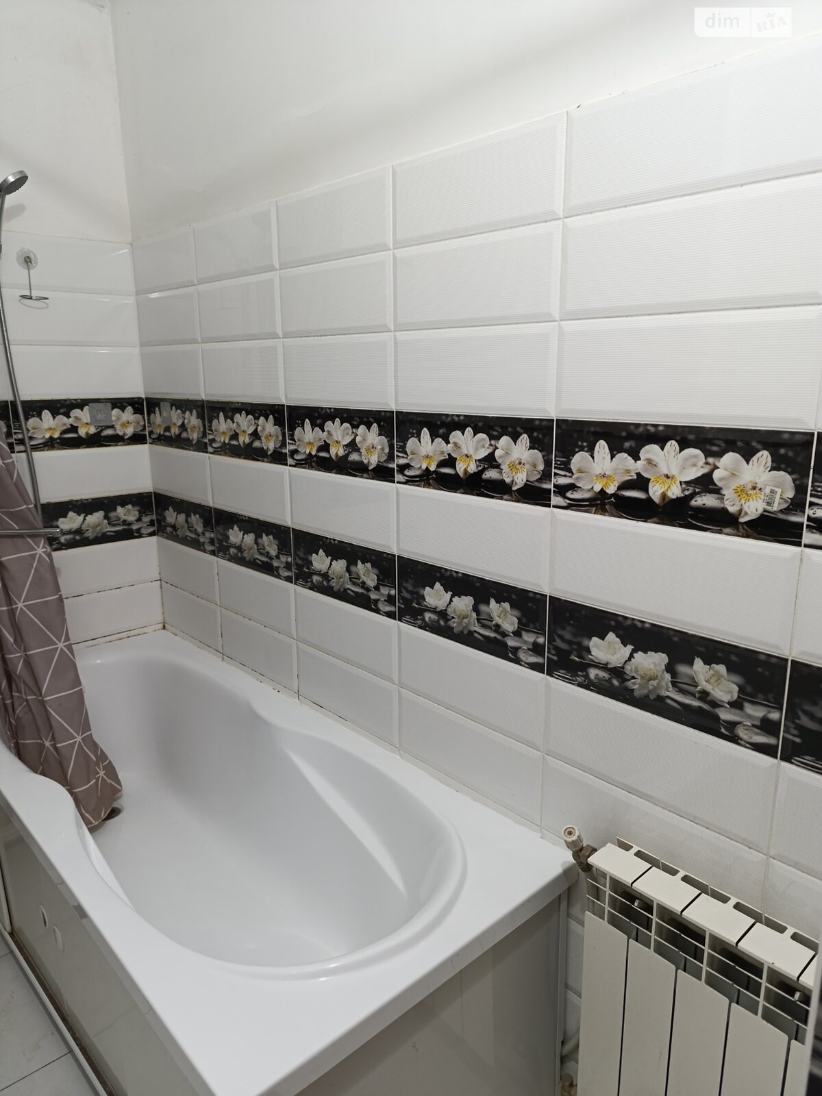 однокімнатна квартира в Чернівцях, район Шевченківський, на вул. 29 Березня 13, кв. 2 в довготривалу оренду помісячно фото 1