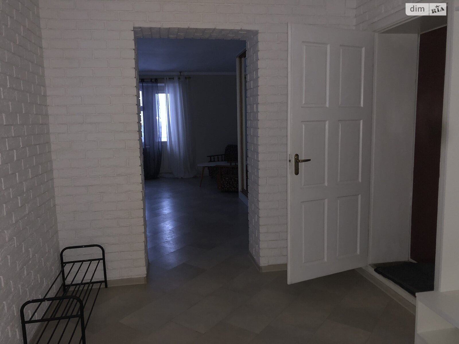 однокомнатная квартира в Черновцах, район Шевченковский, на ул. Алма-Атынская в аренду на долгий срок помесячно фото 1