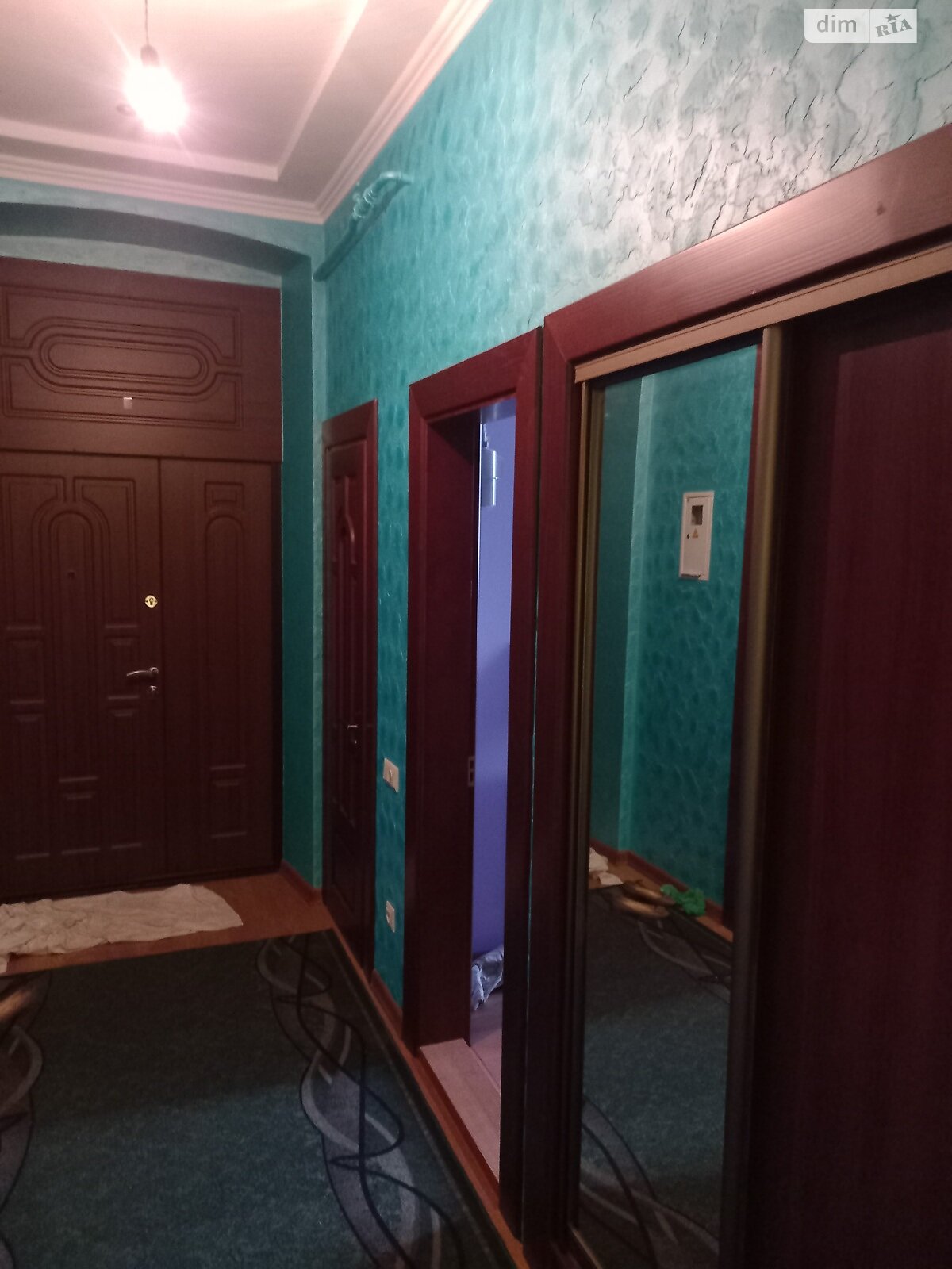 трикімнатна квартира без меблів в Чернівцях, район Шевченківський, на вул. Героїв Майдану в довготривалу оренду помісячно фото 1 трикімнатна квартира без меблів в Чернівцях, район Шевченківський, на вул. Героїв Майдану в довготривалу оренду помісячно фото 1
