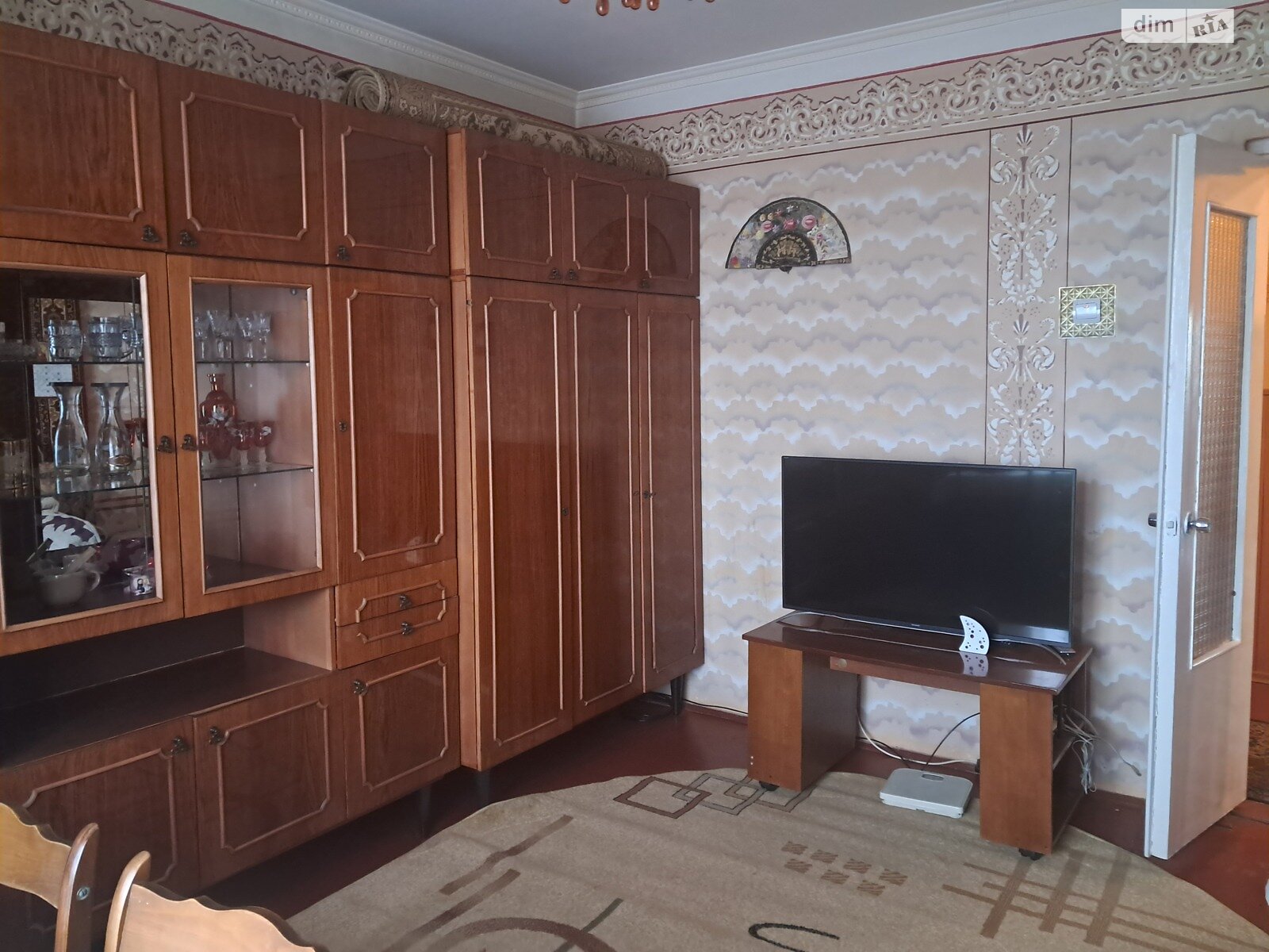 трехкомнатная квартира с мебелью в Черновцах, район Шевченковский, на ул. Героев Майдана в аренду на долгий срок помесячно фото 1 трехкомнатная квартира с мебелью в Черновцах, район Шевченковский, на ул. Героев Майдана в аренду на долгий срок помесячно фото 1