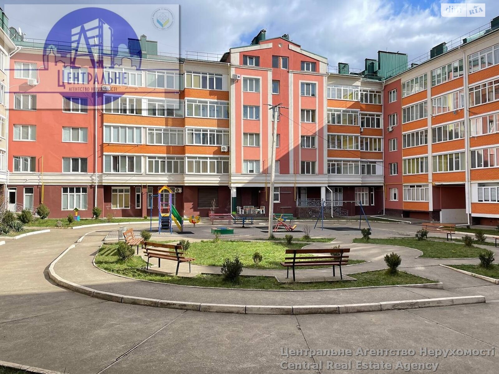 двухкомнатная квартира в Черновцах, район Шевченковский, на ул. Героев Майдана в аренду на долгий срок помесячно фото 1 двухкомнатная квартира в Черновцах, район Шевченковский, на ул. Героев Майдана в аренду на долгий срок помесячно фото 1
