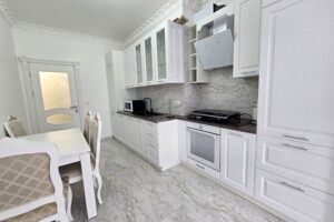 двокімнатна квартира в Чернівцях, район Шевченківський, на просп. Незалежності в довготривалу оренду помісячно фото 2