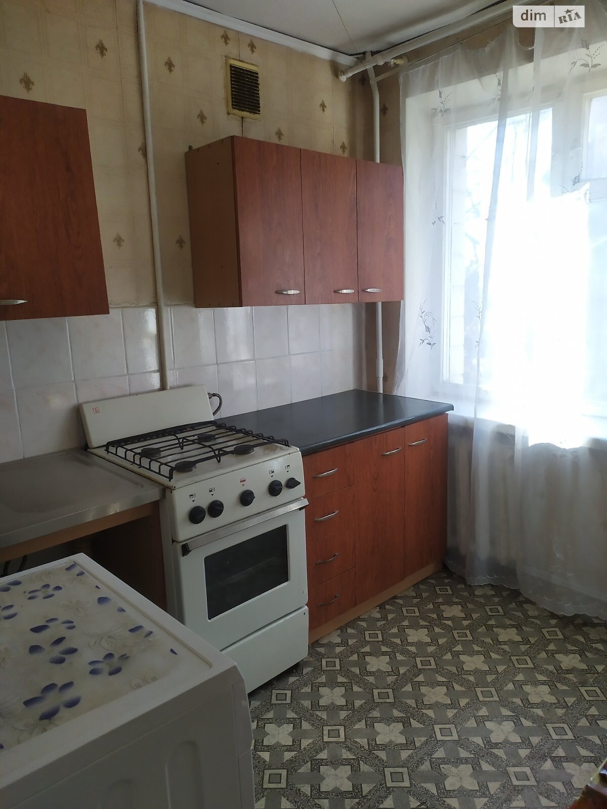 однокімнатна квартира в Чернівцях, район Шевченківський, на вул. Полєтаєва Федора в довготривалу оренду помісячно фото 1 однокімнатна квартира в Чернівцях, район Шевченківський, на вул. Полєтаєва Федора в довготривалу оренду помісячно фото 1