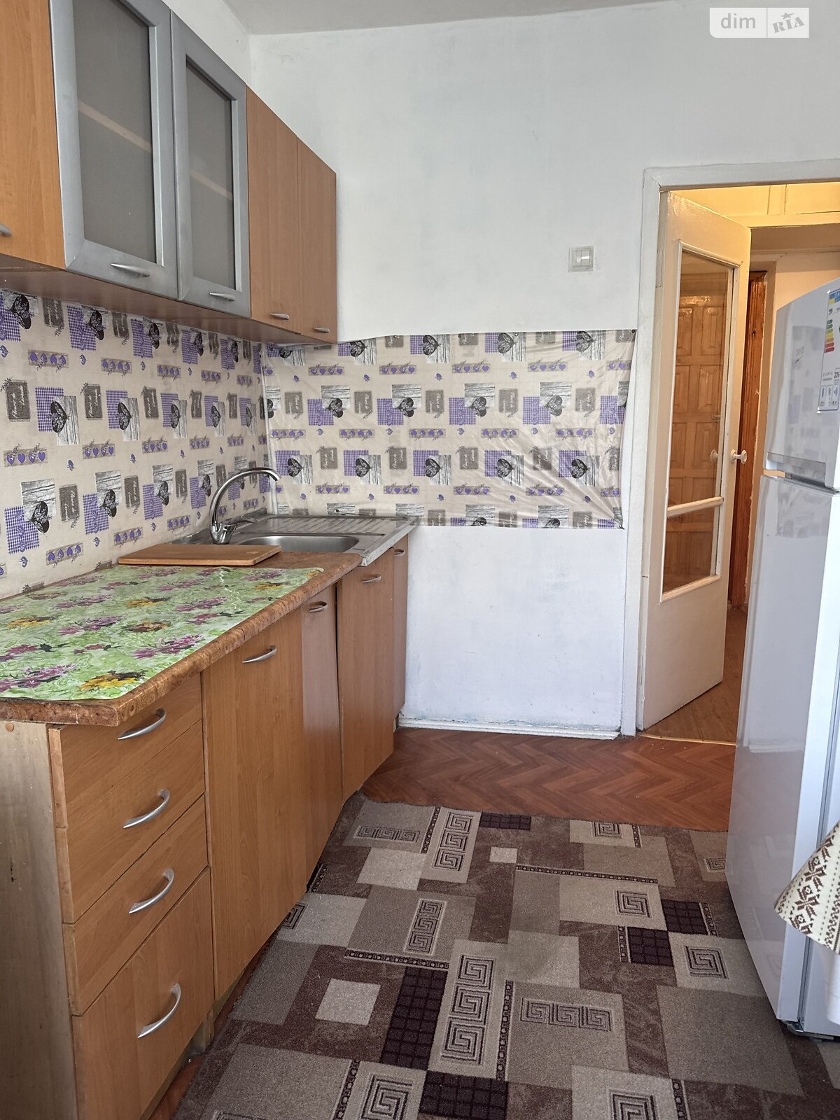 однокімнатна квартира з меблями в Чернівцях, район Шевченківський, на вул. Сергія Скальда 9 в довготривалу оренду помісячно фото 1 однокімнатна квартира з меблями в Чернівцях, район Шевченківський, на вул. Сергія Скальда 9 в довготривалу оренду помісячно фото 1